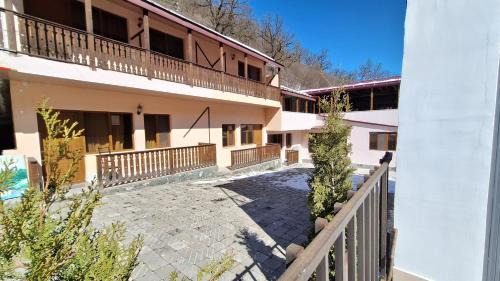 Dilijan Bed & Breakfast | Tigris Dilijan Hotel