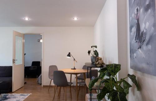 Tartu Apartment | Tiigi str flats beside Old Town, parking Tartu Home