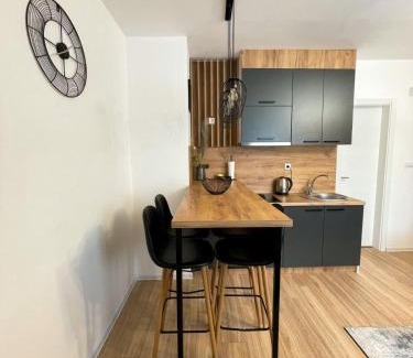 Pale Apartment | Tijana 2