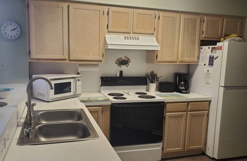 Cherry Grove Beach Condo | Tilghman Shores D9 2 Bedroom Condo by RedAwning