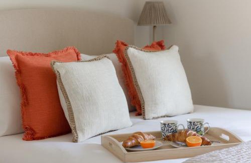 Bourton House | Tilly's Cottage