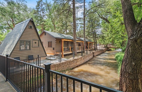 Colorado Springs Cabin | Timber Lodge Cabin 17