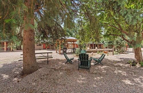 Colorado Springs Cabin | Timber Lodge Cabin 17