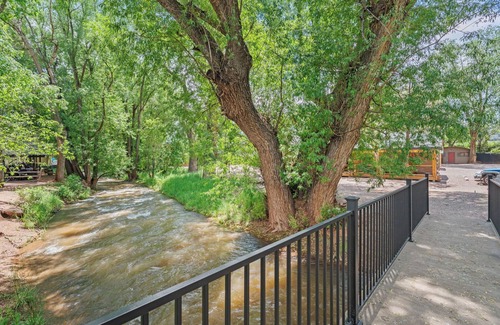 Colorado Springs Cabin | Timber Lodge Cabins 31