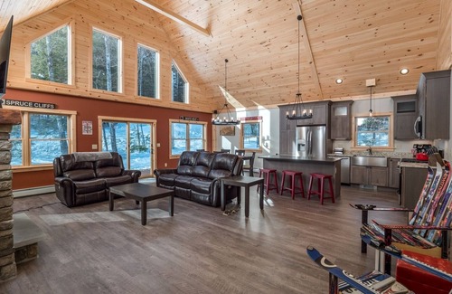 Sunday River Area House | Timberline Mountain Lodge | 4 Bed, 3.5 Bath