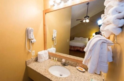 Pigeon Forge Hotel | Timbers Lodge