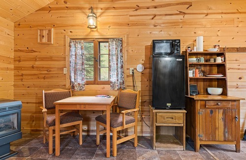 Cheyenne Crossing Cabin | Timbertop Cabin in Spearfish Canyon