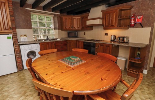 Akeld Cottage | TIMBERWICK GREEN, pet friendly, with a garden in Wooler
