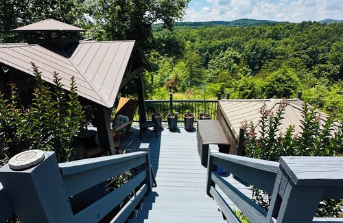 Burnside House | Time to get away from mythe hustle and bustle