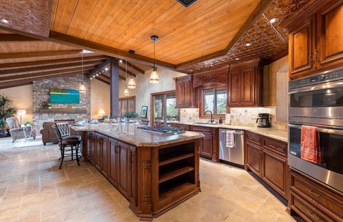 Bonsall House | Time to Wine Down-Horse stables and trails