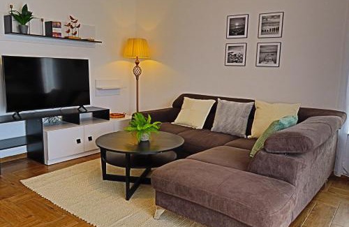 Selimbar Apartment | Timeea Home