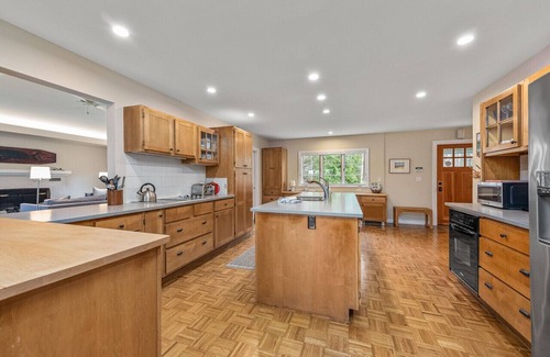 Boothbay Harbor House | Timeless charm of Juniper Garden, where the past and present collide in perfect harmony