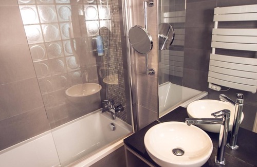 Paris City Center Hotel | Timhotel Le Louvre