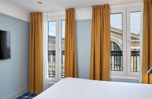 Saint-Vincent-de-Paul Hotel | Timhotel Paris Gare du Nord