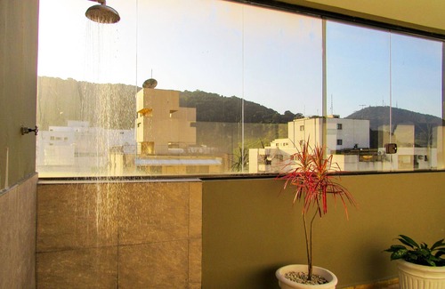 Pitangueiras Apartment | Timo Apto a 200m - Praia das Pitangueiras Guaruj