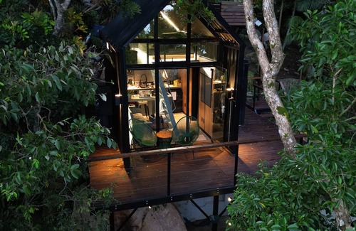 Rio das Pacas Cabin | Tiny House on the beach with sea view - Sattva Refuge