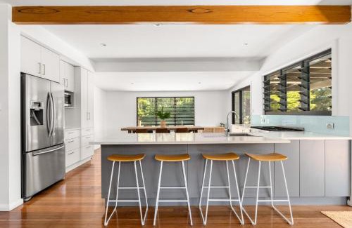 Sapphire Beach House | Tin & Timber by Charlesworth
