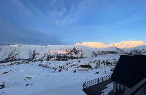 Dusheti Apartment | Tina`s Apartment (Gudauri)