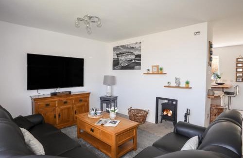Benllech House | Tinkers Patch
