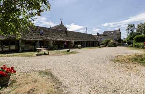 Nympsfield House | Tinkley Cottage