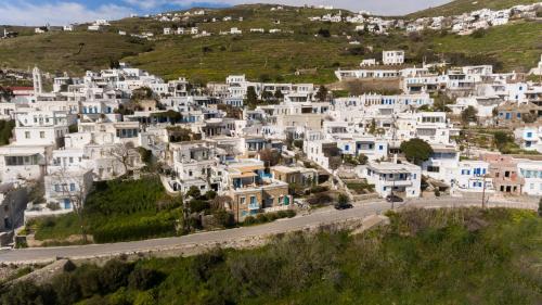 Tinos Villa | Tinos Grand Villa 6BR 15ppl Infinite Views