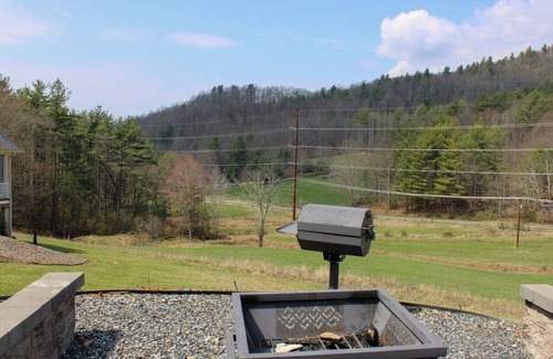 West Jefferson House | Tiny 2br Cabin w/View | Grill | Fire Pit #3
