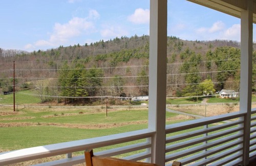 West Jefferson House | Tiny 2br Cabin w/View | Grill | Fire Pit #3