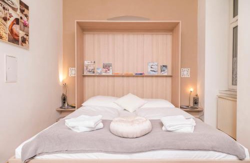Schottenfeld Apartment | Tiny Hideaway