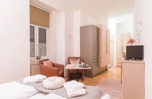 Schottenfeld Apartment | Tiny Hideaway