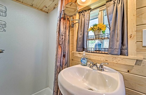 Cortez Apartment | Tiny Home in Cortez w/ Electric Fireplace!