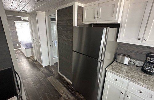 Harold Cottage | Tiny Home in Luxury Resort - Cedar 2