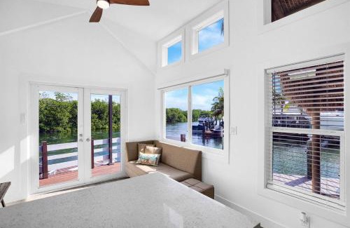 Key Largo House | Tiny Home on Waterfront, Bay Views, Deck, Pool