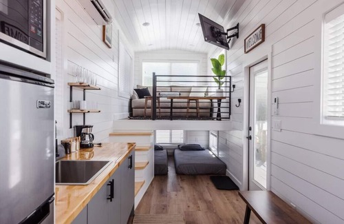 Apple Valley Apartment | Tiny Home Paradise with Hot Tub