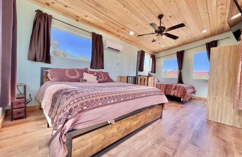 Kanab House | Tiny home with panoramic views & excellent stargazing