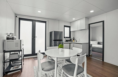 Hollywood House | Tiny Homes in Fort Lauderdale