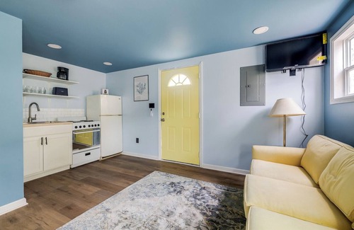 Brunswick House | Tiny House 20 Mins from Beach
