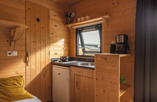 Zuna Resort | Tiny House 4 people - One Bedroom Resort, Sleeps 4