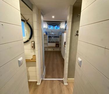 Hamm Apartment | Tiny House Ems im PIER9 Tiny House Hotel