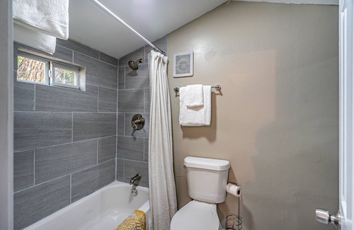 Oak Cliff Cottage | Tiny house in Bishop Arts!