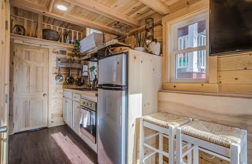 Woodland Park Cottage | Tiny House!in the Mountains Near Pikes Peak W/ac
