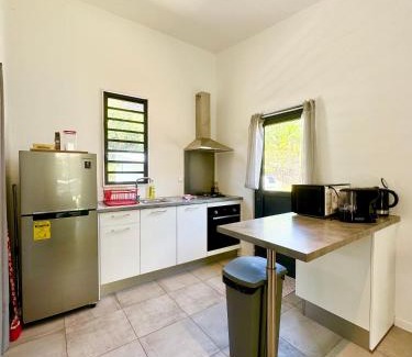 Moorea-Maiao Ski Chalet | Tiny House Moorea Haylee