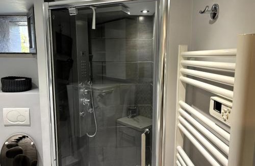 Feigeres Apartment | Tiny House - Riviere et nature - espace ext