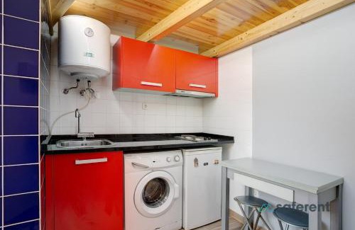 Sao Bento Apartment | Tiny little home in the city centre