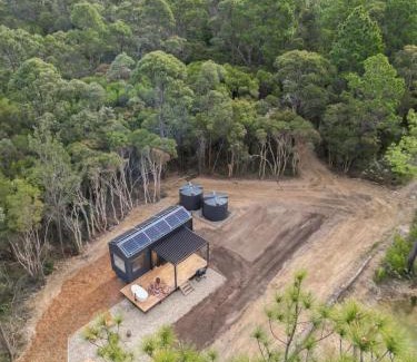 Tomerong House | Tiny Lola