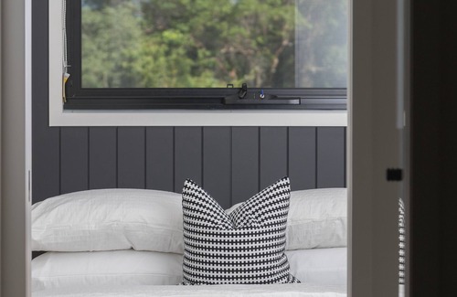 Yandina Creek Cabin | Tiny Moon Experience NEW!