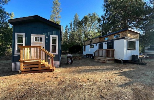 Groveland House | Tiny Rustic at Yosemite Gateway
