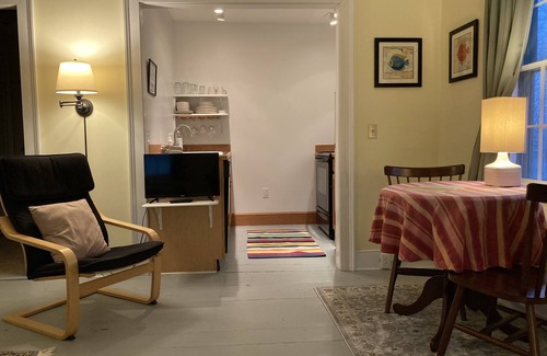 Belfast Apartment | Tiny Tuck-in - Downtown Belfast