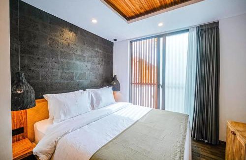 Beraban Villa | Tiny Villa Nyanyi - 2 BR Architectural Villa 4 mins to Beach