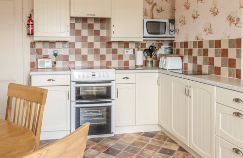 Kelso Cottage | TIORE, family friendly, character holiday cottage in Kelso