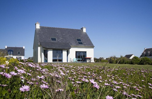 Plozevet House | Tipoz'Immo Les Coquillages - sea view and walking distance - pets allowed